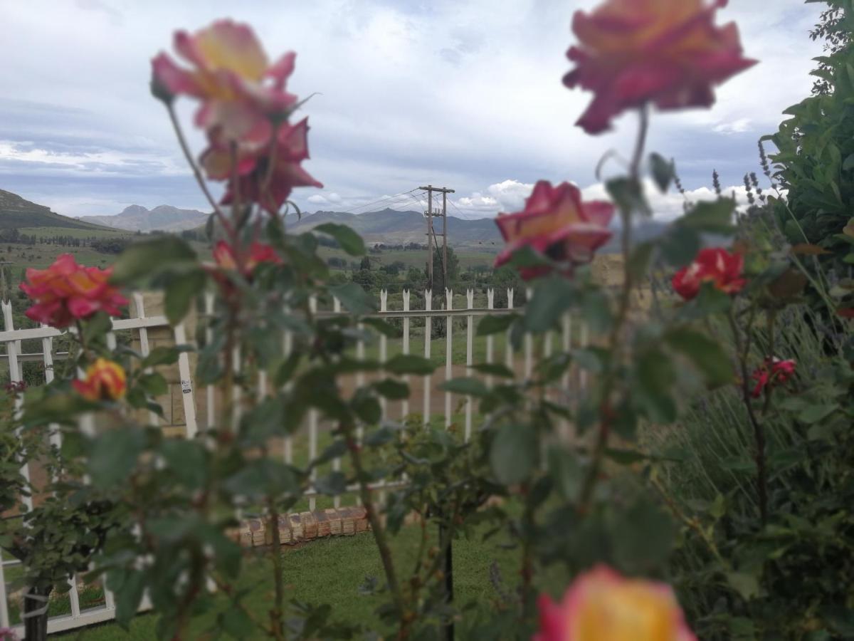 Clarens Cottages 外观 照片