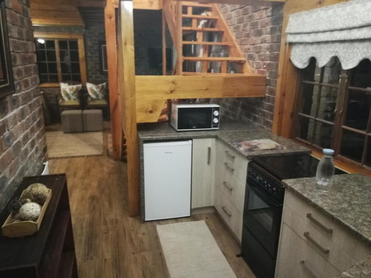 Clarens Cottages 外观 照片